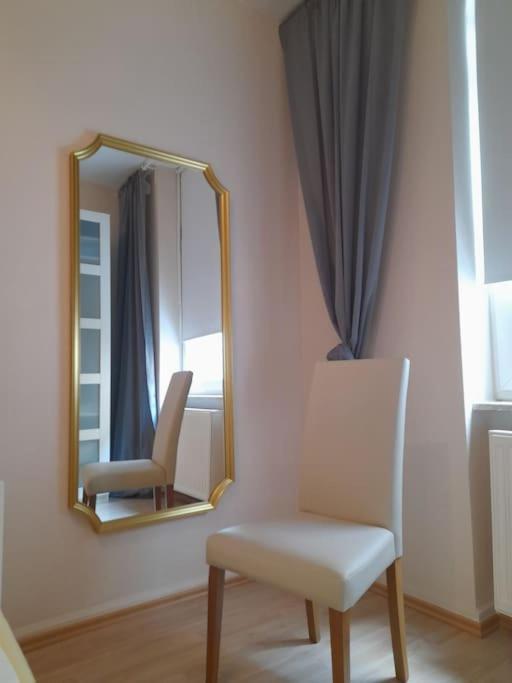 Zwei-Zimmer Wohnung In Wiesbadens Westend Экстерьер фото